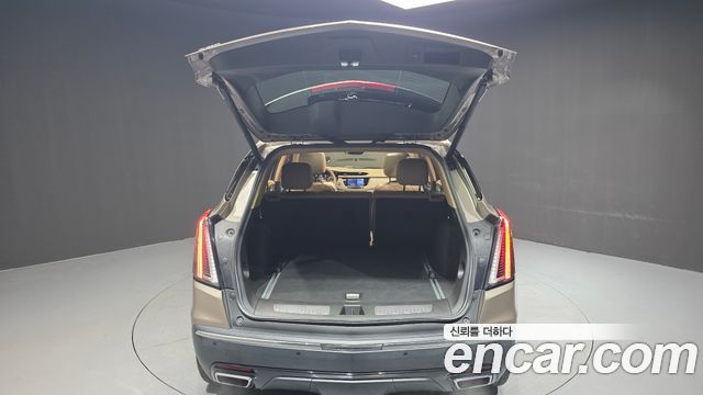 Cadillac XT5 2023 — photo 23