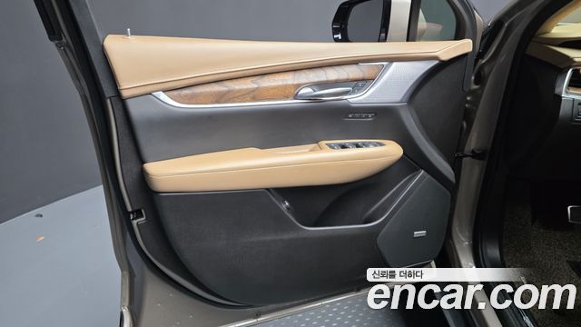 Cadillac XT5 2023 — photo 14