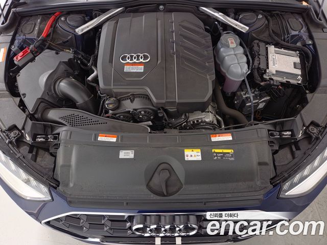 Audi A4 2023 — photo 6