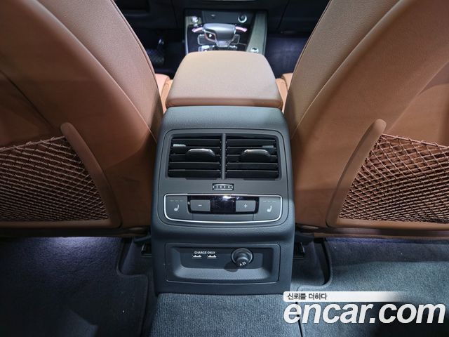 Audi A4 2023 — photo 13