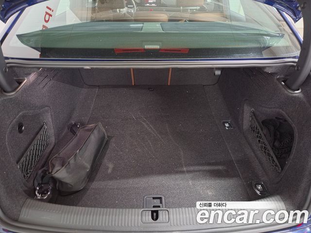 Audi A4 2023 — photo 15