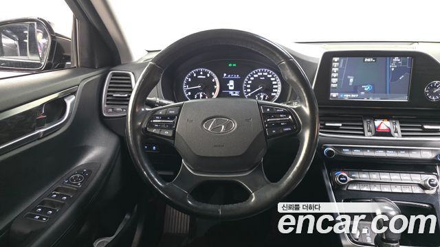 Hyundai Grandeur 2018 — photo 19