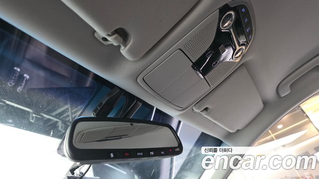 Hyundai Grandeur 2018 — photo 24