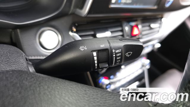 Hyundai Grandeur 2018 — photo 27