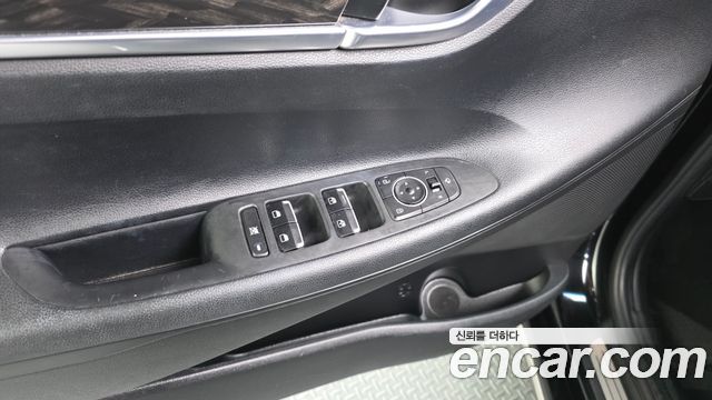 Hyundai Grandeur 2018 — photo 29