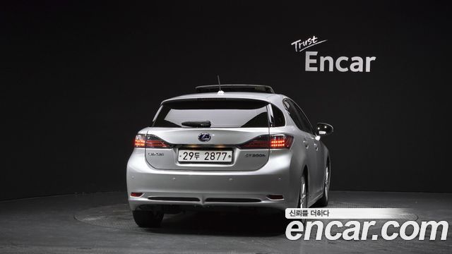 Lexus CT200h 2012 — photo 4