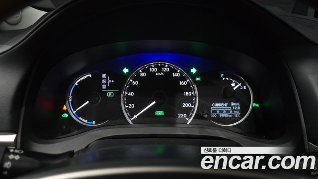 Lexus CT200h 2012 — photo 8