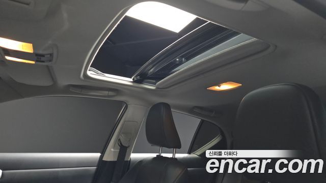Lexus CT200h 2012 — photo 20