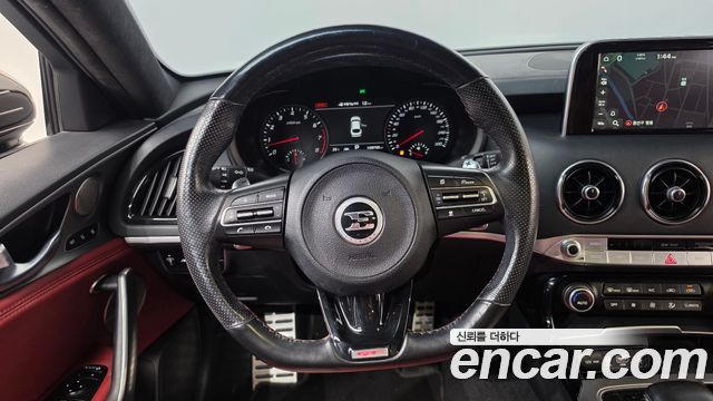 Kia Stinger 2018 — photo 18
