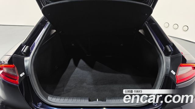 Kia Stinger 2018 — photo 23