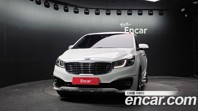 Kia Canival 2016 — photo 3
