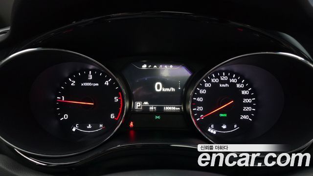 Kia Canival 2016 — photo 8