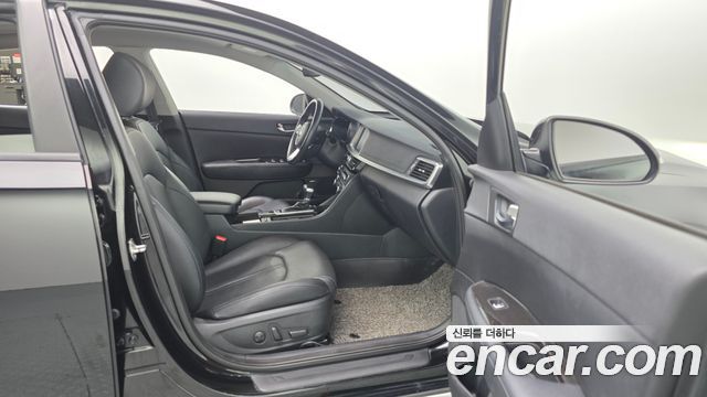 Kia K5 2019 — photo 18