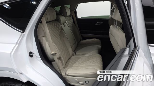 Genesis GV80 2023 — photo 17