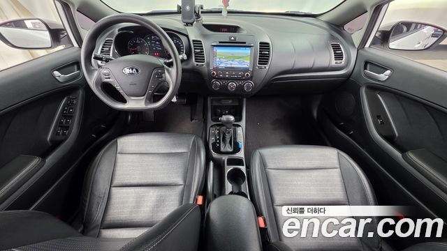 Kia K3 2016 — photo 10