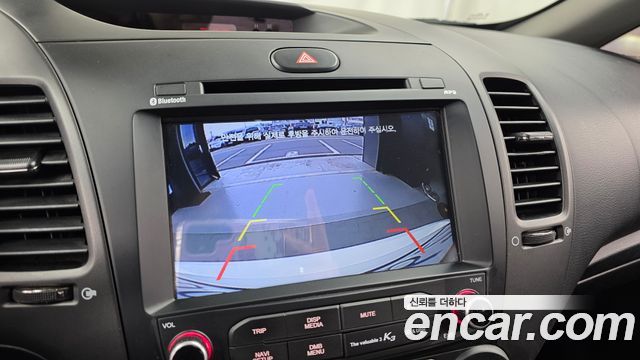 Kia K3 2016 — photo 20