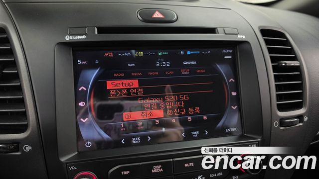 Kia K3 2016 — photo 21
