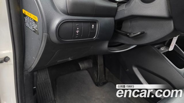 Kia K3 2016 — photo 23