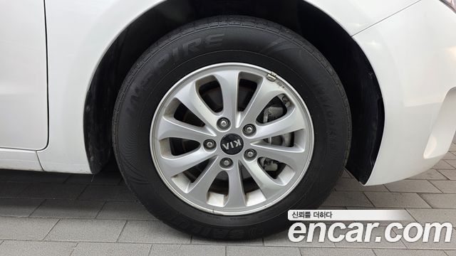Kia K3 2016 — photo 7