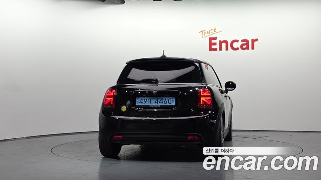 Mini Cooper 2022 — photo 4
