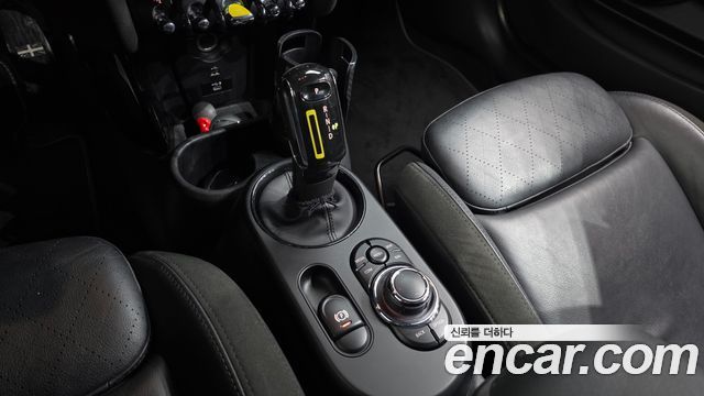 Mini Cooper 2022 — photo 12
