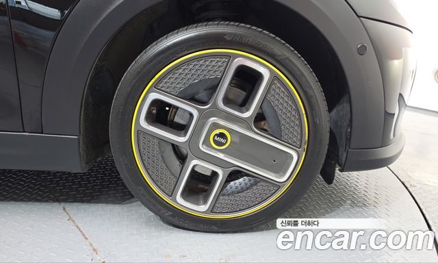 Mini Cooper 2022 — photo 7