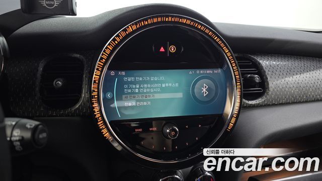 Mini Cooper 2022 — photo 29