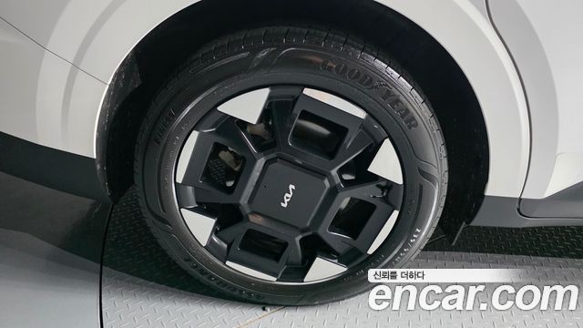 Kia Canival 2025 — photo 5