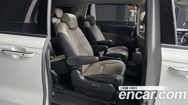 Kia Canival 2025 — photo 12