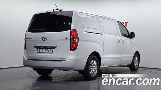 Hyundai Starex 2016 — photo 2
