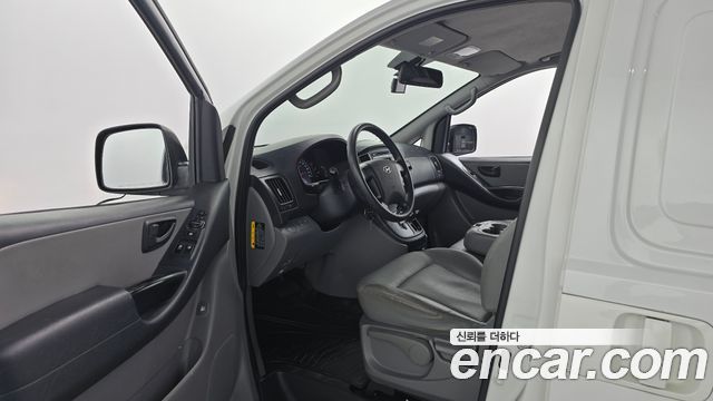Hyundai Starex 2016 — photo 13