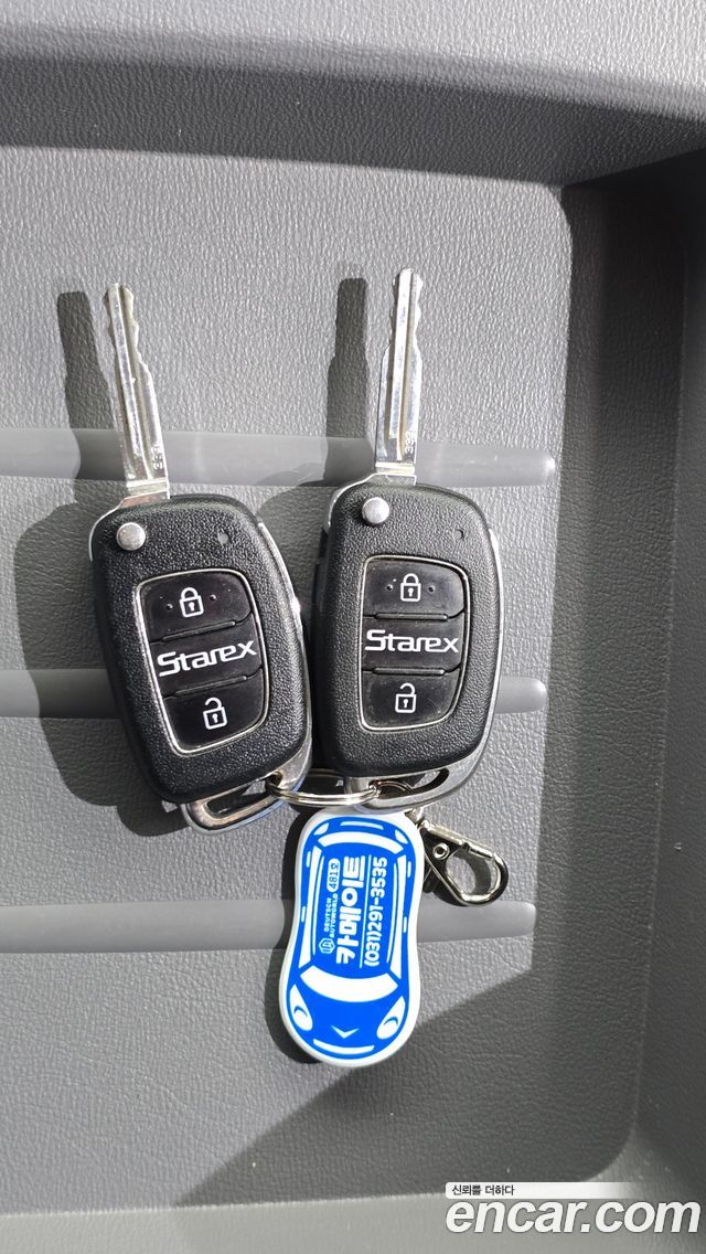 Hyundai Starex 2016 — photo 21