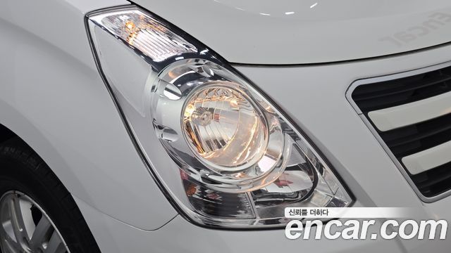 Hyundai Starex 2016 — photo 8
