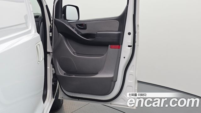 Hyundai Starex 2016 — photo 15