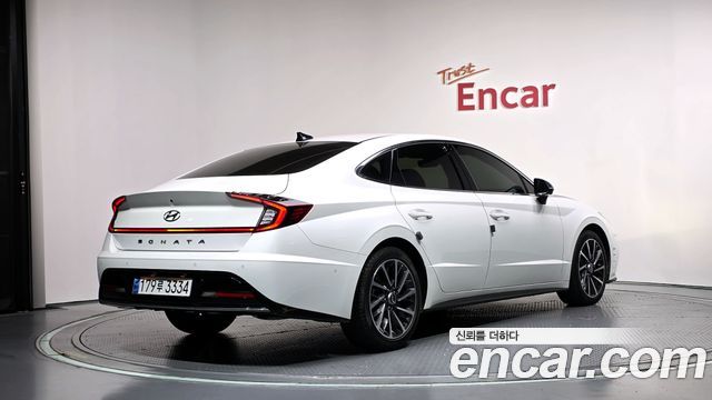 Hyundai Sonata 2023 — photo 2