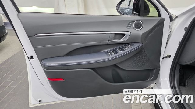 Hyundai Sonata 2023 — photo 14