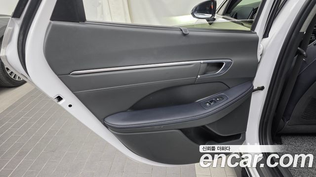 Hyundai Sonata 2023 — photo 15