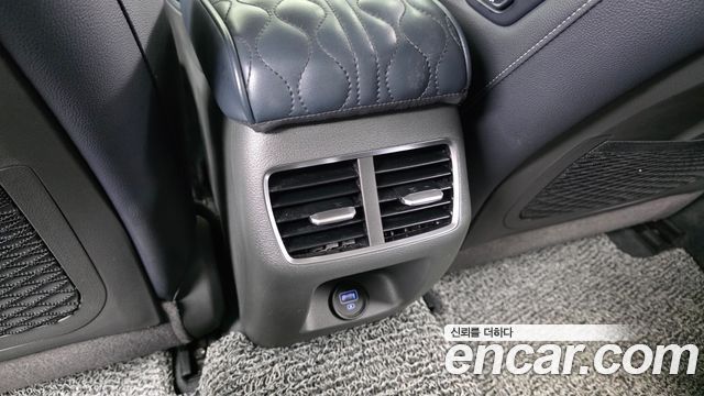 Hyundai Sonata 2023 — photo 32