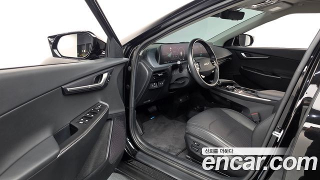Kia EV6 2022 — photo 13