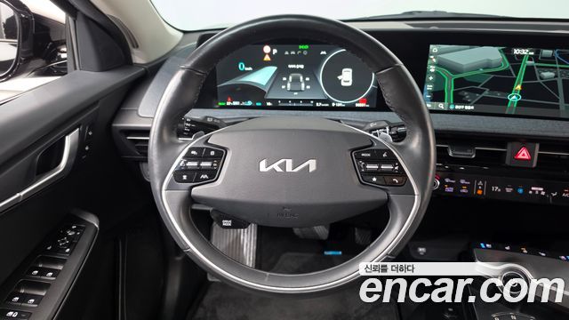 Kia EV6 2022 — photo 20