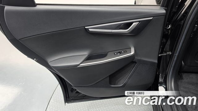Kia EV6 2022 — photo 15