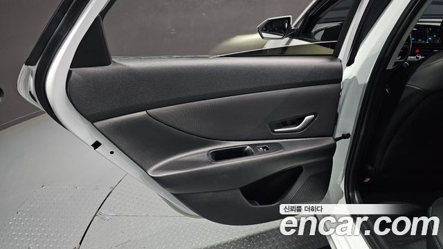 Hyundai AVANTE 2026 — photo 15