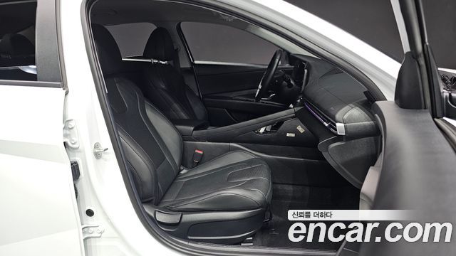 Hyundai AVANTE 2026 — photo 16