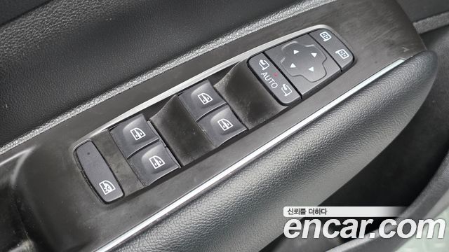Renault Korea QM6 2023 — photo 19