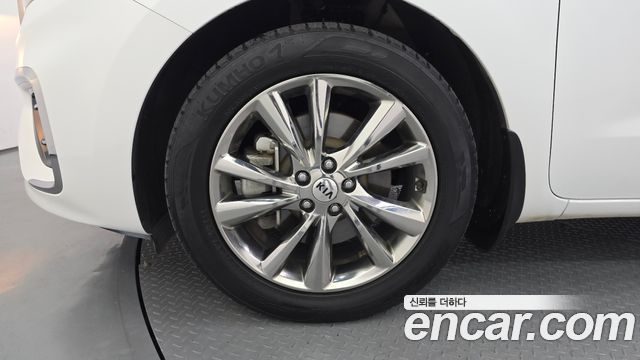 Kia Canival 2020 — photo 5
