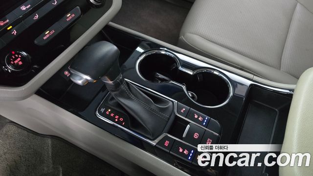 Kia Canival 2020 — photo 12