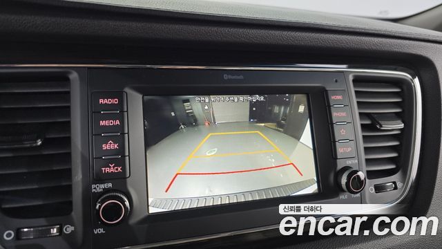 Kia Canival 2020 — photo 21