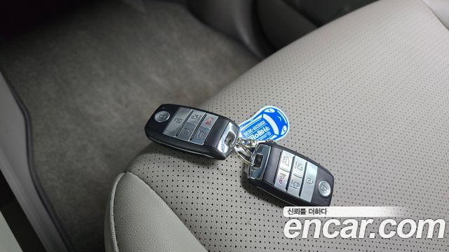 Kia Canival 2020 — photo 22
