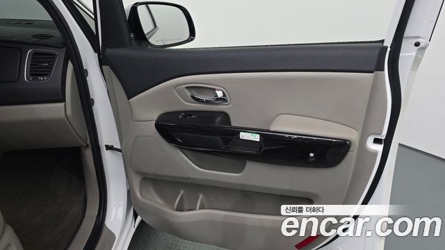 Kia Canival 2020 — photo 15