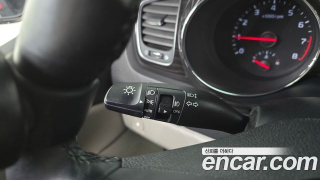 Kia Canival 2020 — photo 30